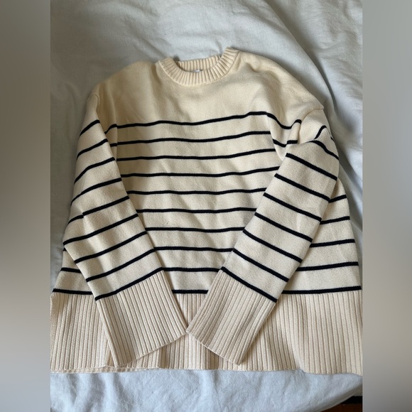 Zara sweater - Picture 1 of 2